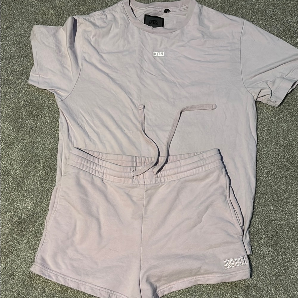 Kith short set 
Size xs
Lavender color